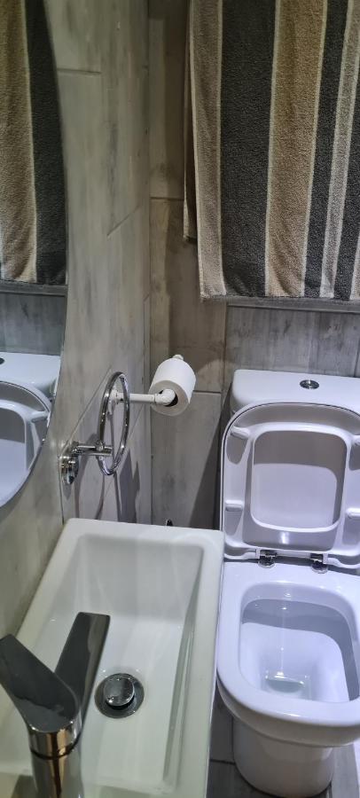 Bayswater Guest Rooms Bloemfontein Buitenkant foto